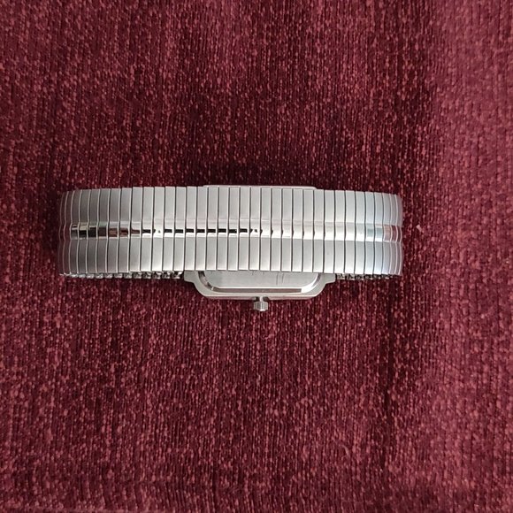 Amaze-Zing (B2) Sale!!: #105 John Weitz Quartz Watch - Picture 3 of 5